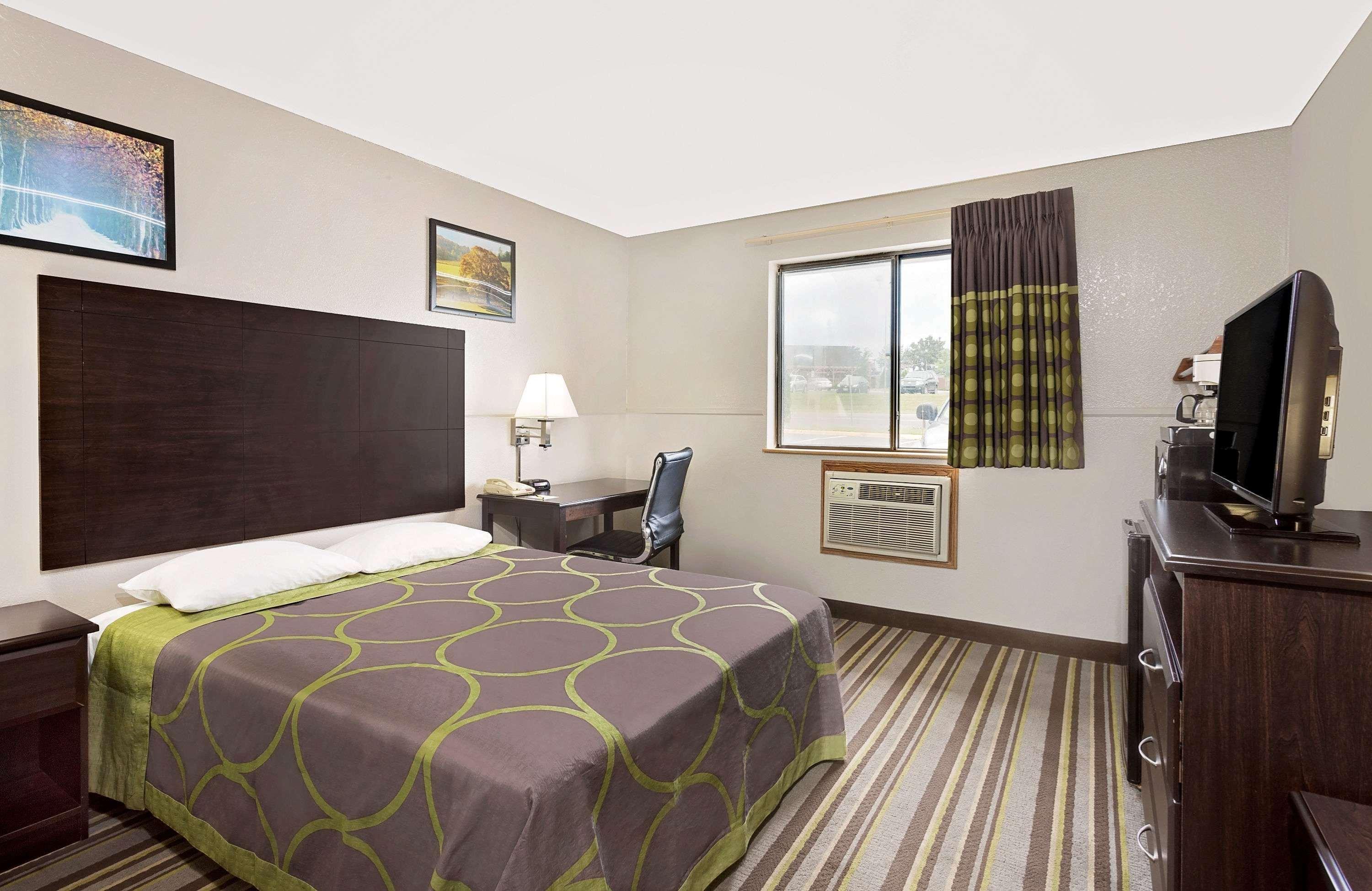 Super 8 By Wyndham Waynesboro Hotel Luaran gambar