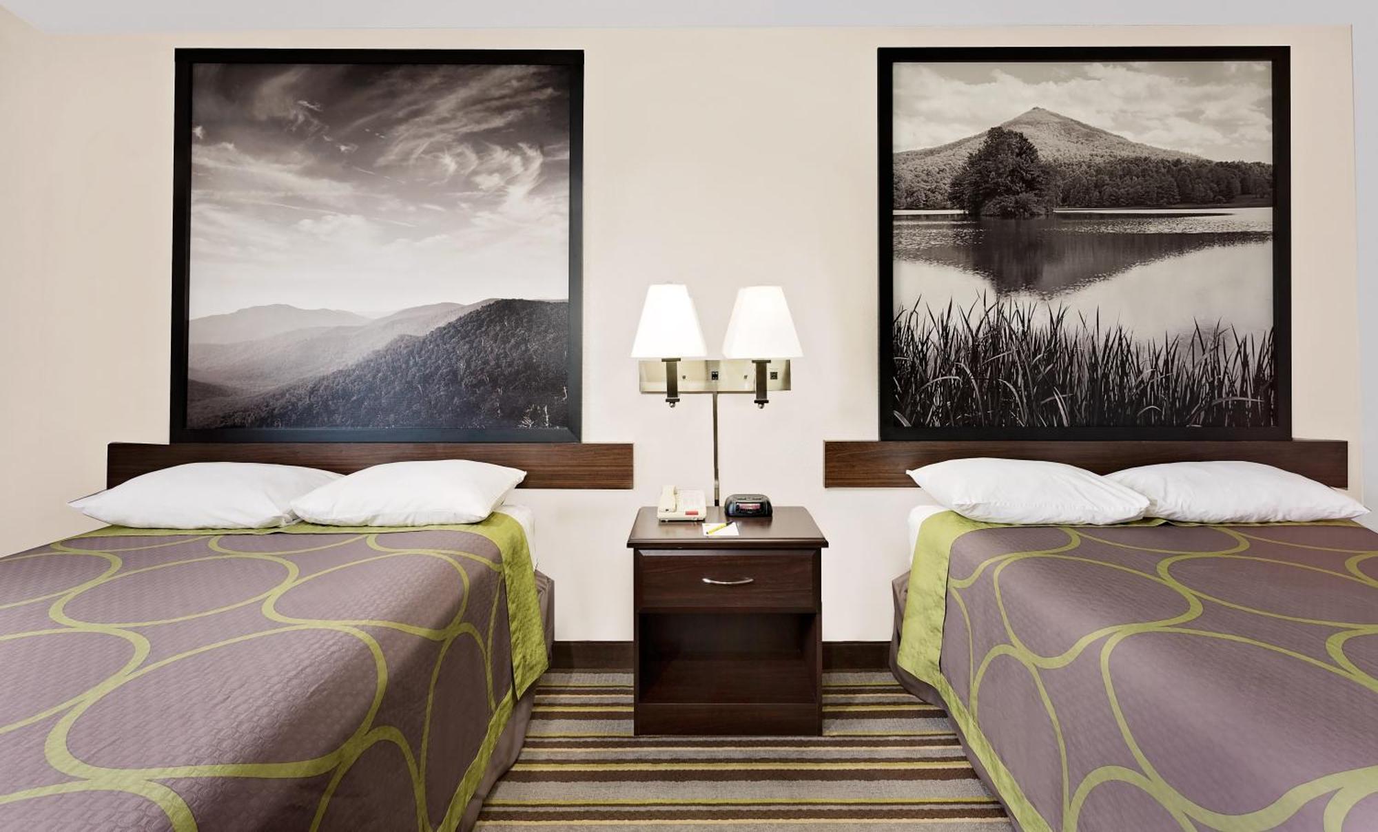 Super 8 By Wyndham Waynesboro Hotel Luaran gambar